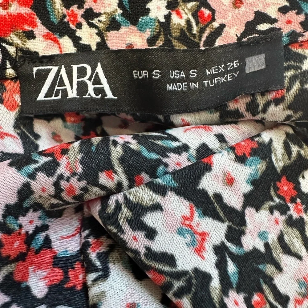 Zara Black Floral Skater Skirt - Picture 5 of 5